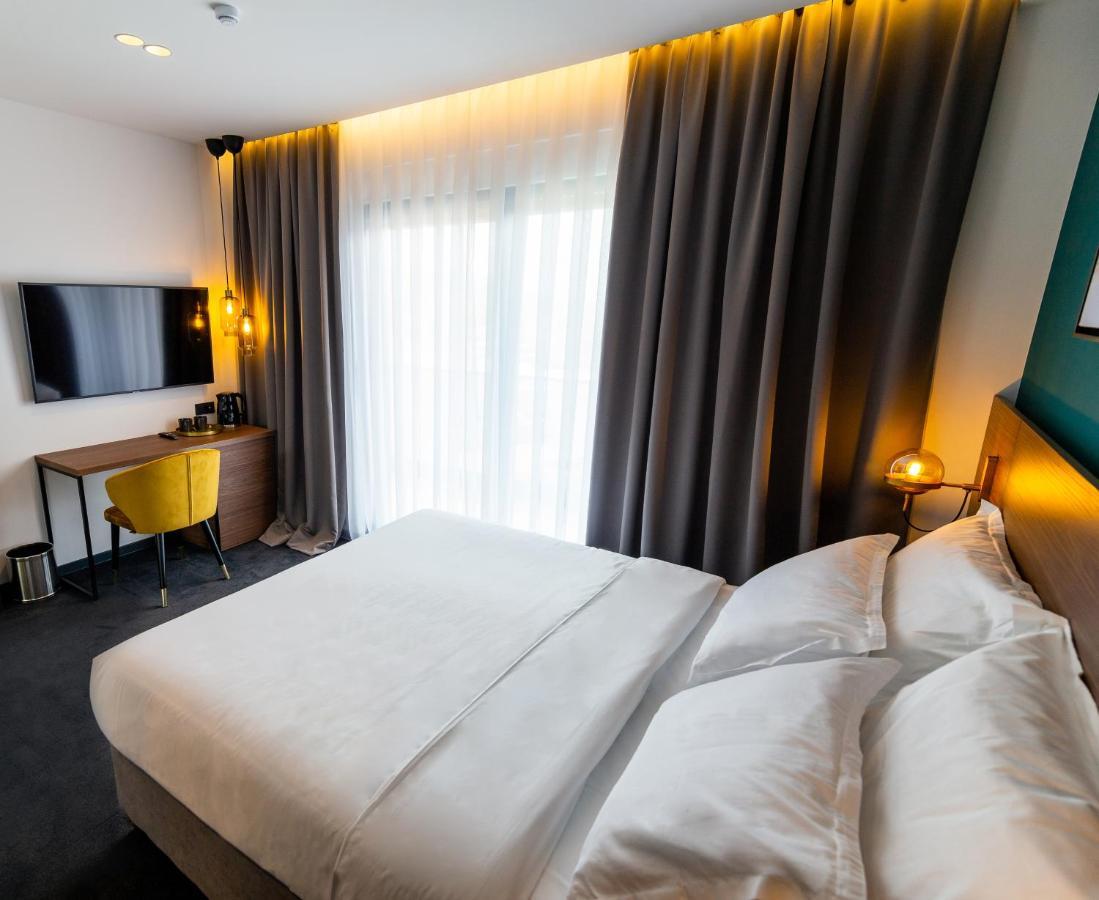 Boutique ROOMs 76 Imotski Extérieur photo